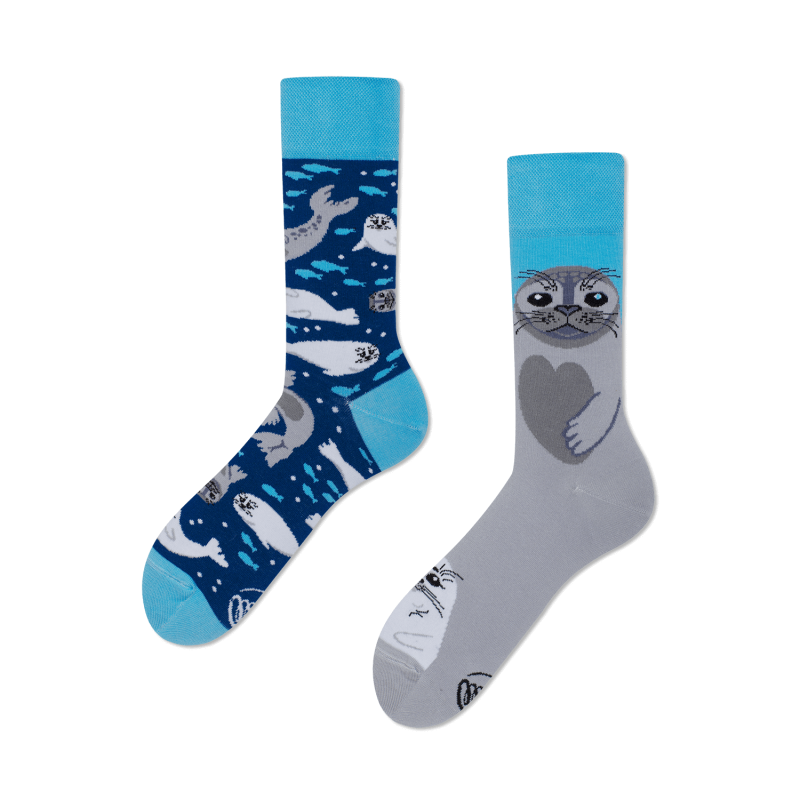 Save the Seals Socken by Many Mornings
