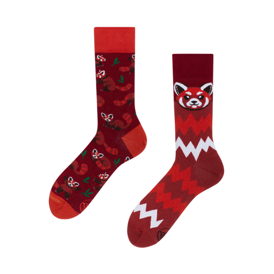 Red Panda Socken by Many Mornings