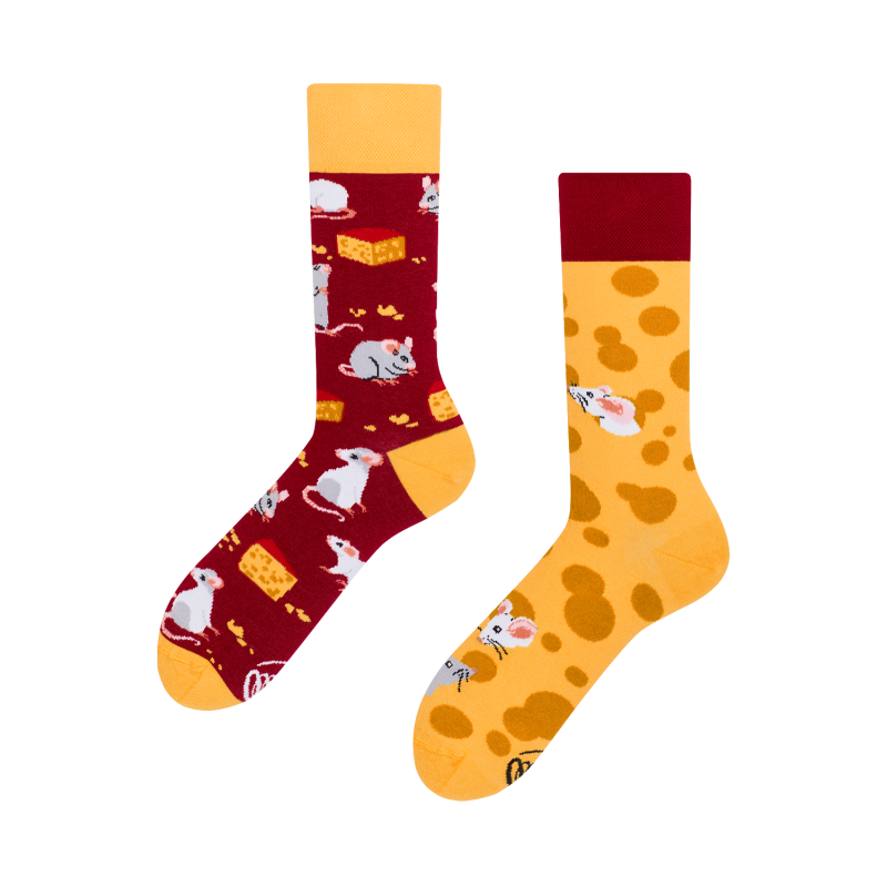 Mouse and Cheese Socken by Many Mornings